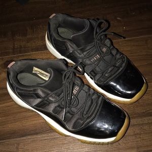 Jordan 11 Retro Coral